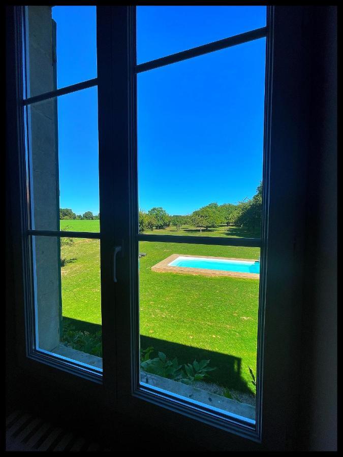 Les Maisons Du Bonheur Bed and Breakfast Château-Garnier Buitenkant foto